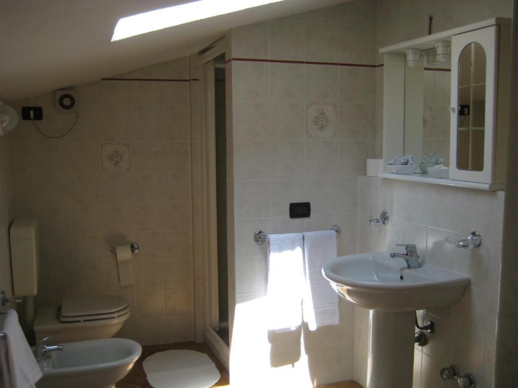 A Casa Da Franz Apartman Manerba del Garda Szoba fotó